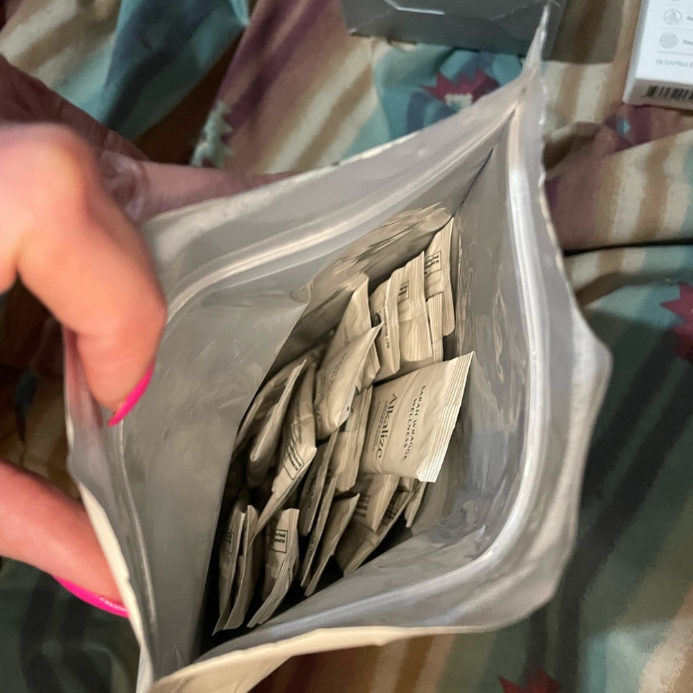 Health Goods Bundle - Picture 10 of 13